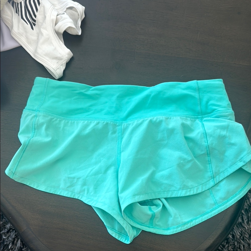 Women's lululemon speed up Shorts
